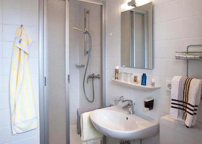 Dornroeschen Otel 3*